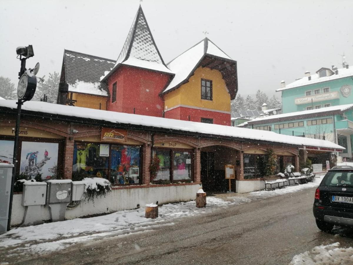 La Villetta Food & Drink Rooms For Rent - No Reception - Л'Аквіла Екстер'єр фото