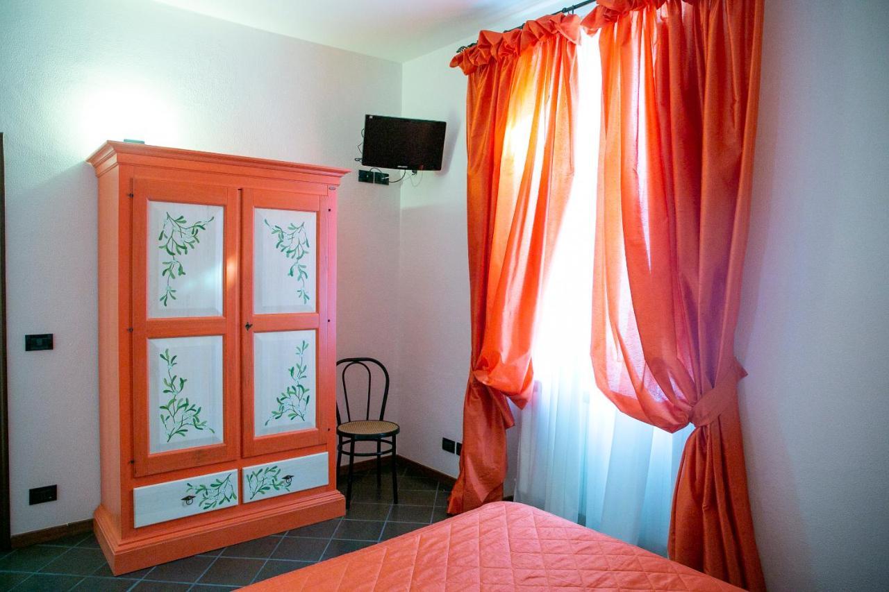 La Villetta Food & Drink Rooms For Rent - No Reception - Л'Аквіла Екстер'єр фото