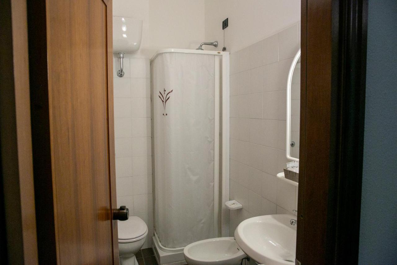 La Villetta Food & Drink Rooms For Rent - No Reception - Л'Аквіла Екстер'єр фото