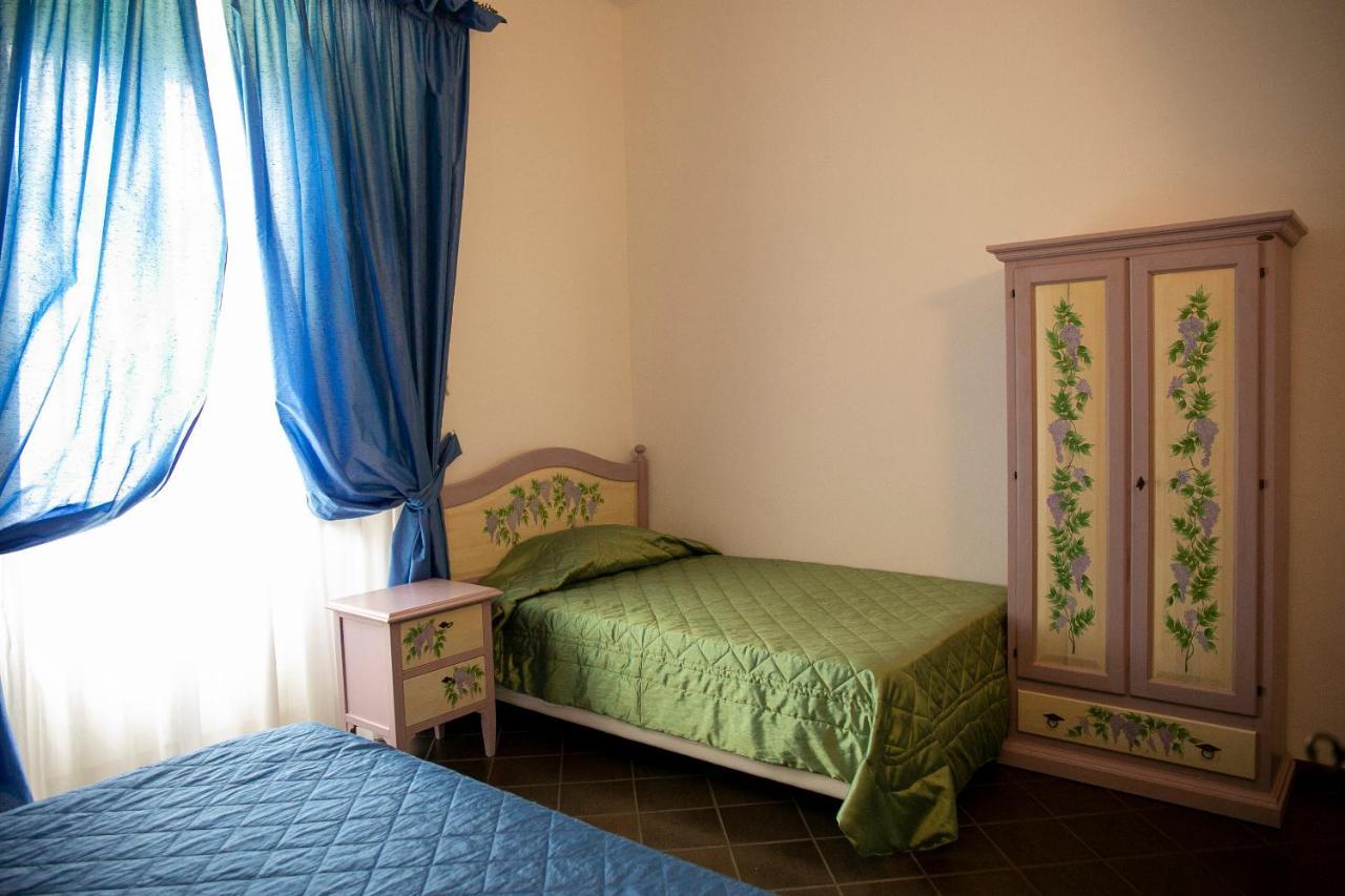 La Villetta Food & Drink Rooms For Rent - No Reception - Л'Аквіла Екстер'єр фото