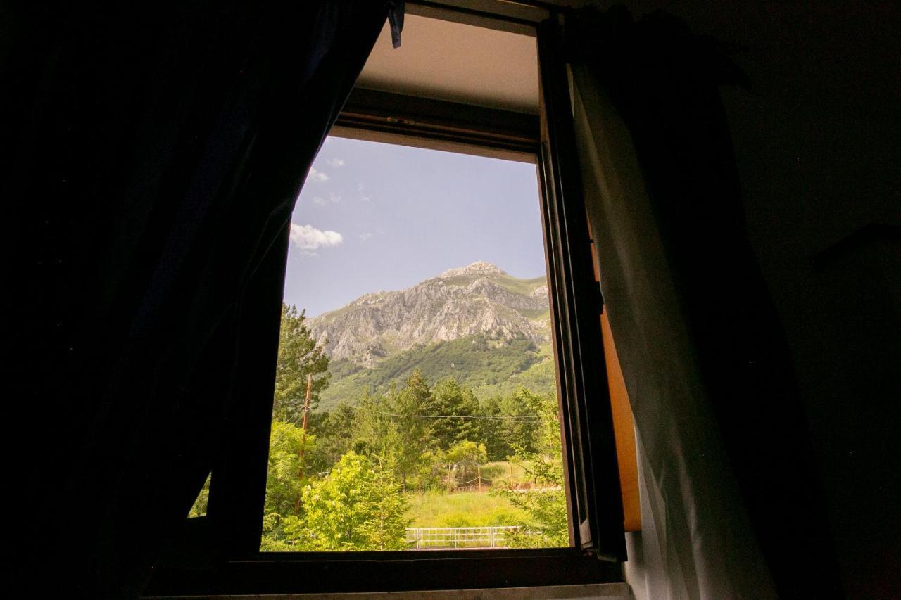 La Villetta Food & Drink Rooms For Rent - No Reception - Л'Аквіла Екстер'єр фото