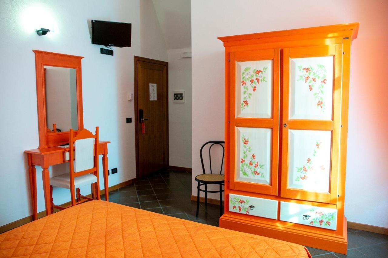 La Villetta Food & Drink Rooms For Rent - No Reception - Л'Аквіла Екстер'єр фото