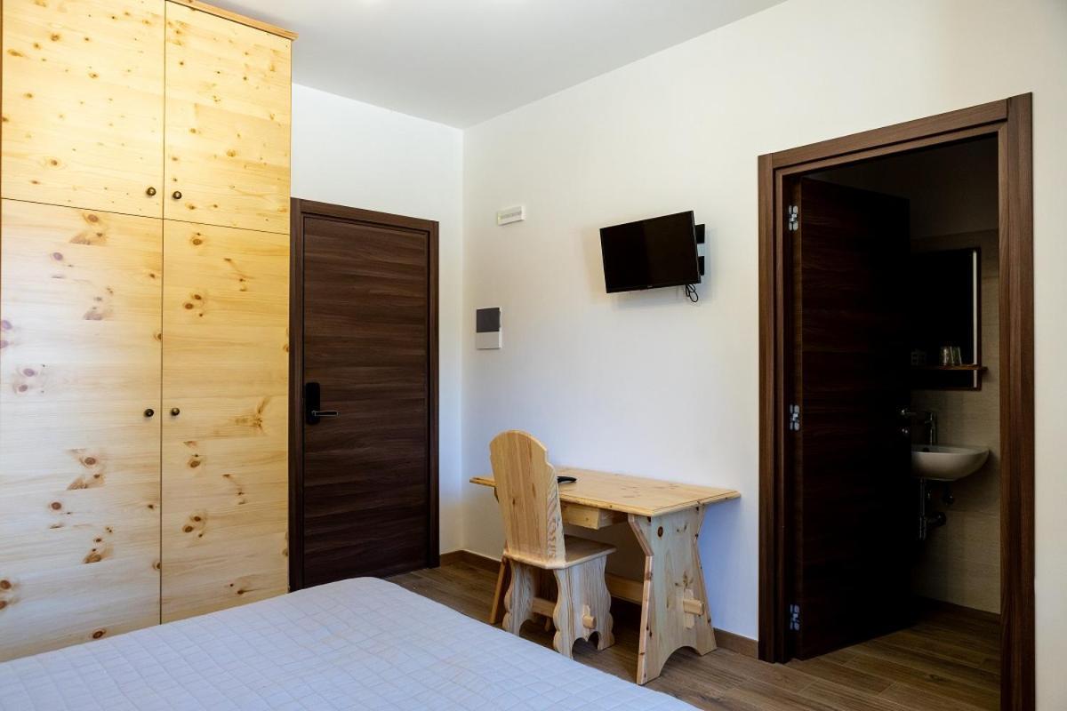 La Villetta Food & Drink Rooms For Rent - No Reception - Л'Аквіла Екстер'єр фото