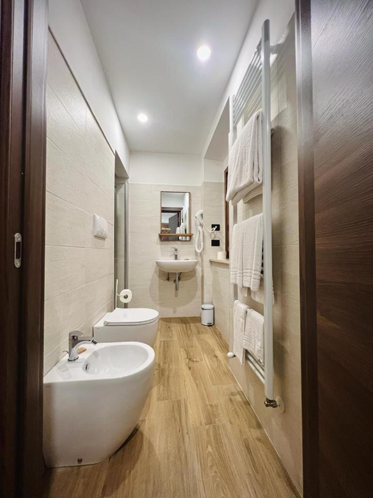 La Villetta Food & Drink Rooms For Rent - No Reception - Л'Аквіла Екстер'єр фото