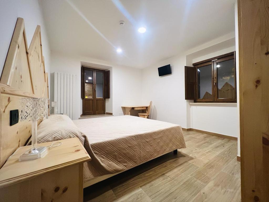 La Villetta Food & Drink Rooms For Rent - No Reception - Л'Аквіла Екстер'єр фото